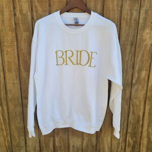 Bride Embroidered White Long Sleeve Crewneck Sweatshirt Womens Size L